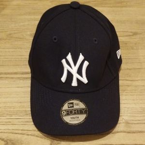 New Era NY Yankees Youth Adjustable Hat